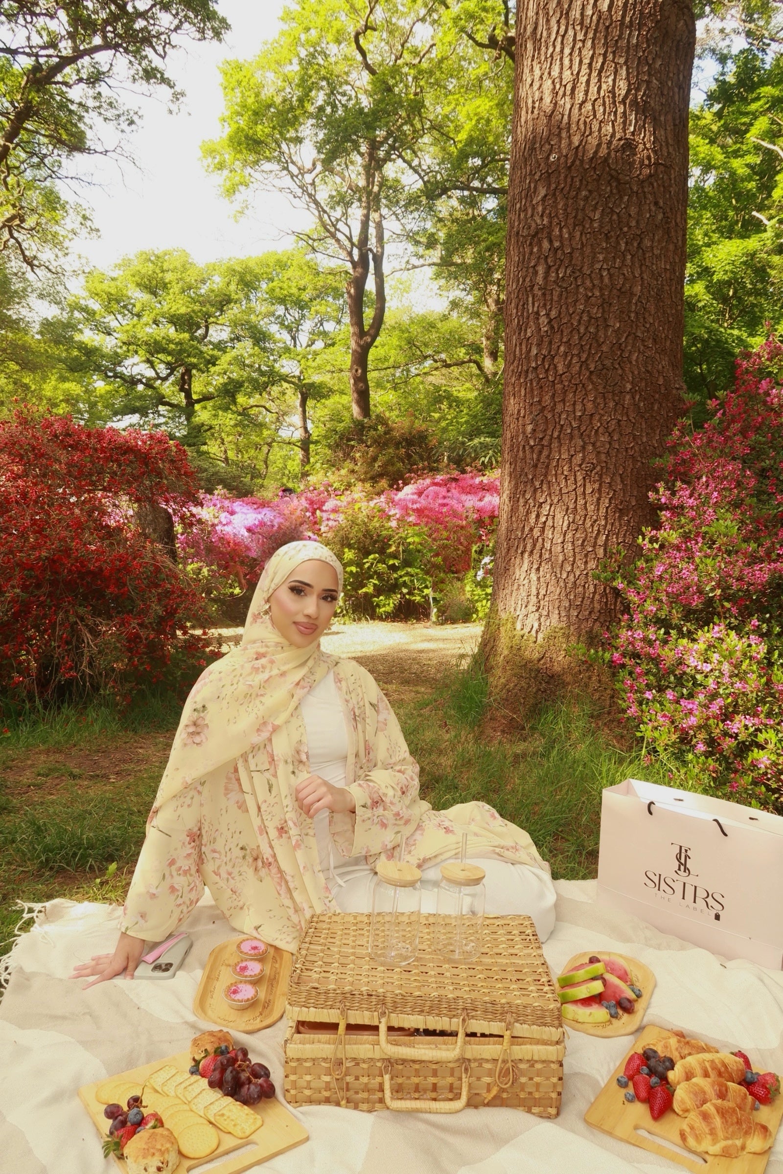 The Elaia label - matching hijab