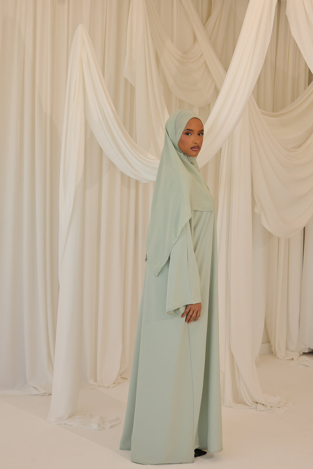 STL Basic Abaya