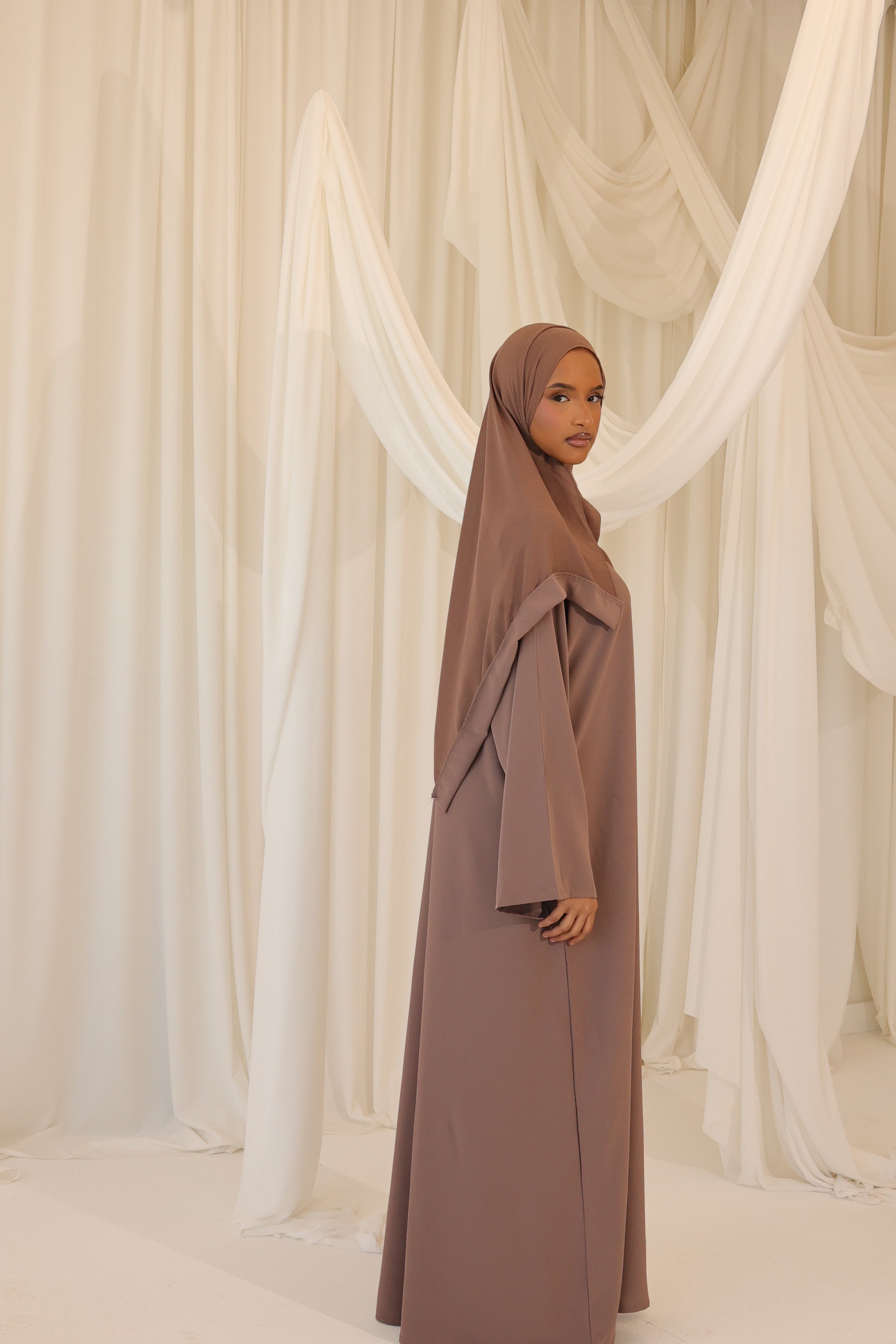 STL Basic Abaya