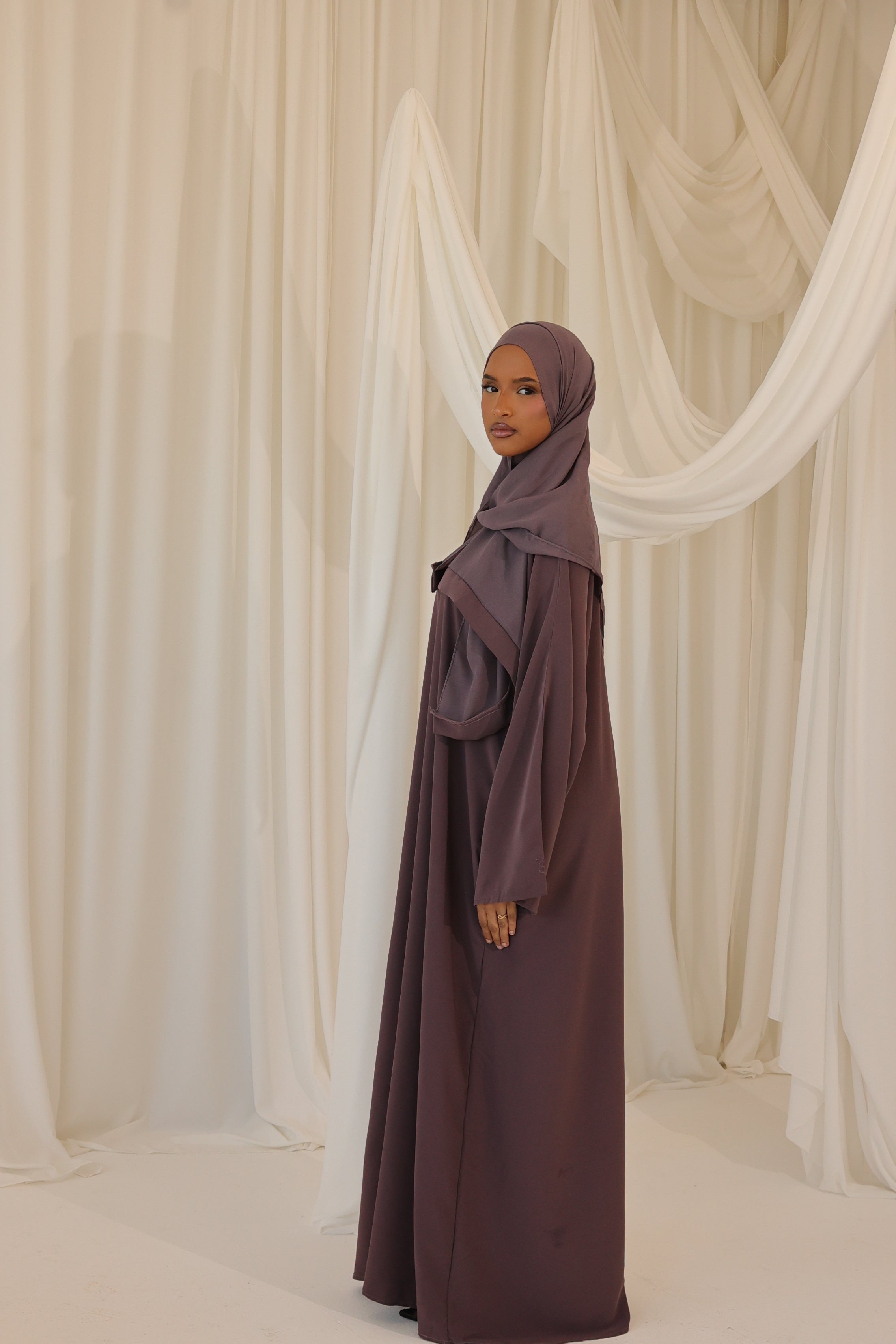 STL Basic Abaya