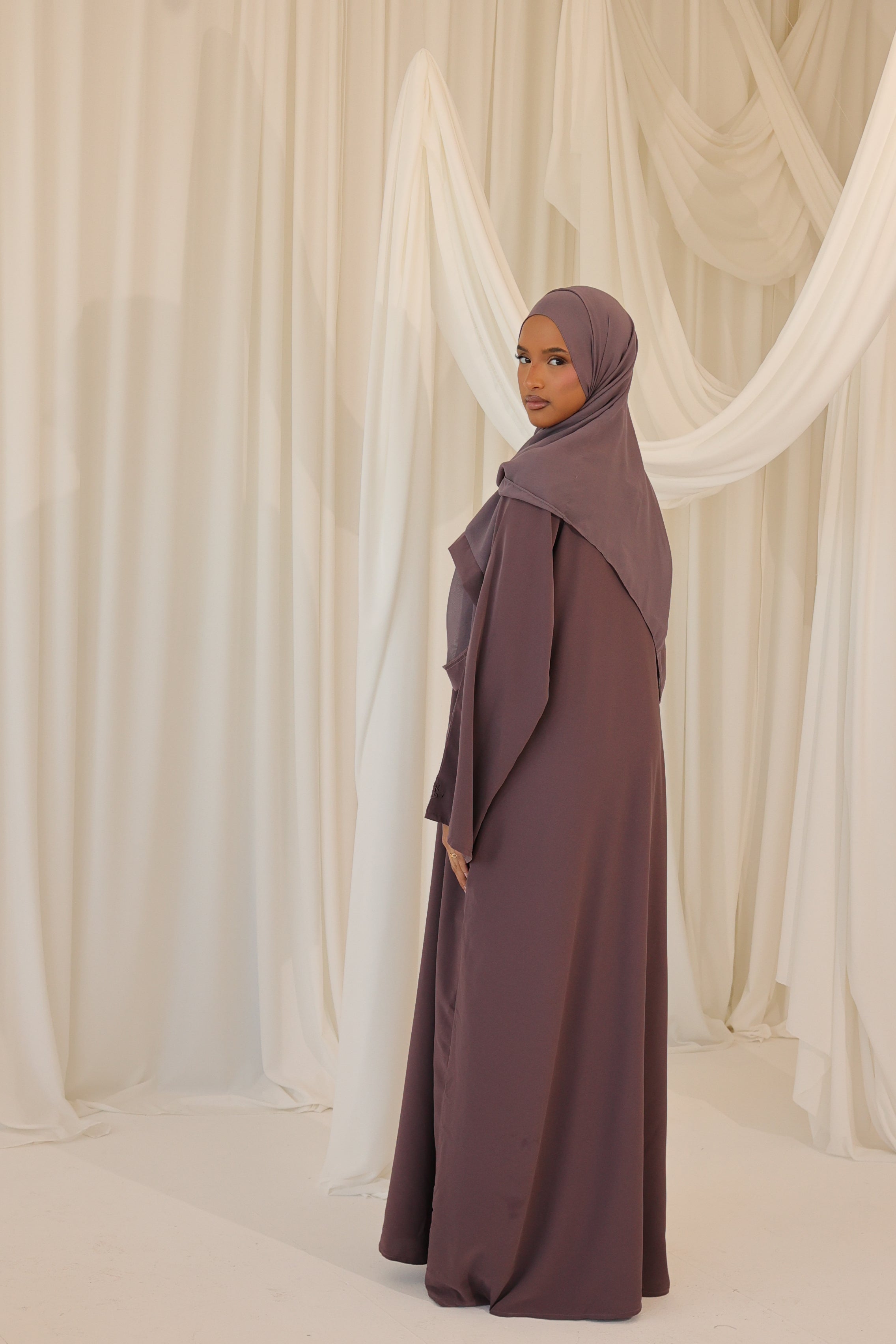 STL Basic Abaya
