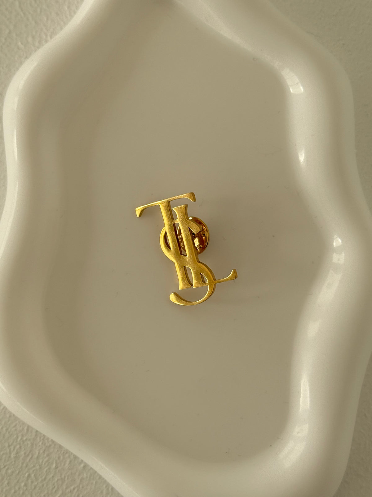 SISTRS LOGO BROOCH