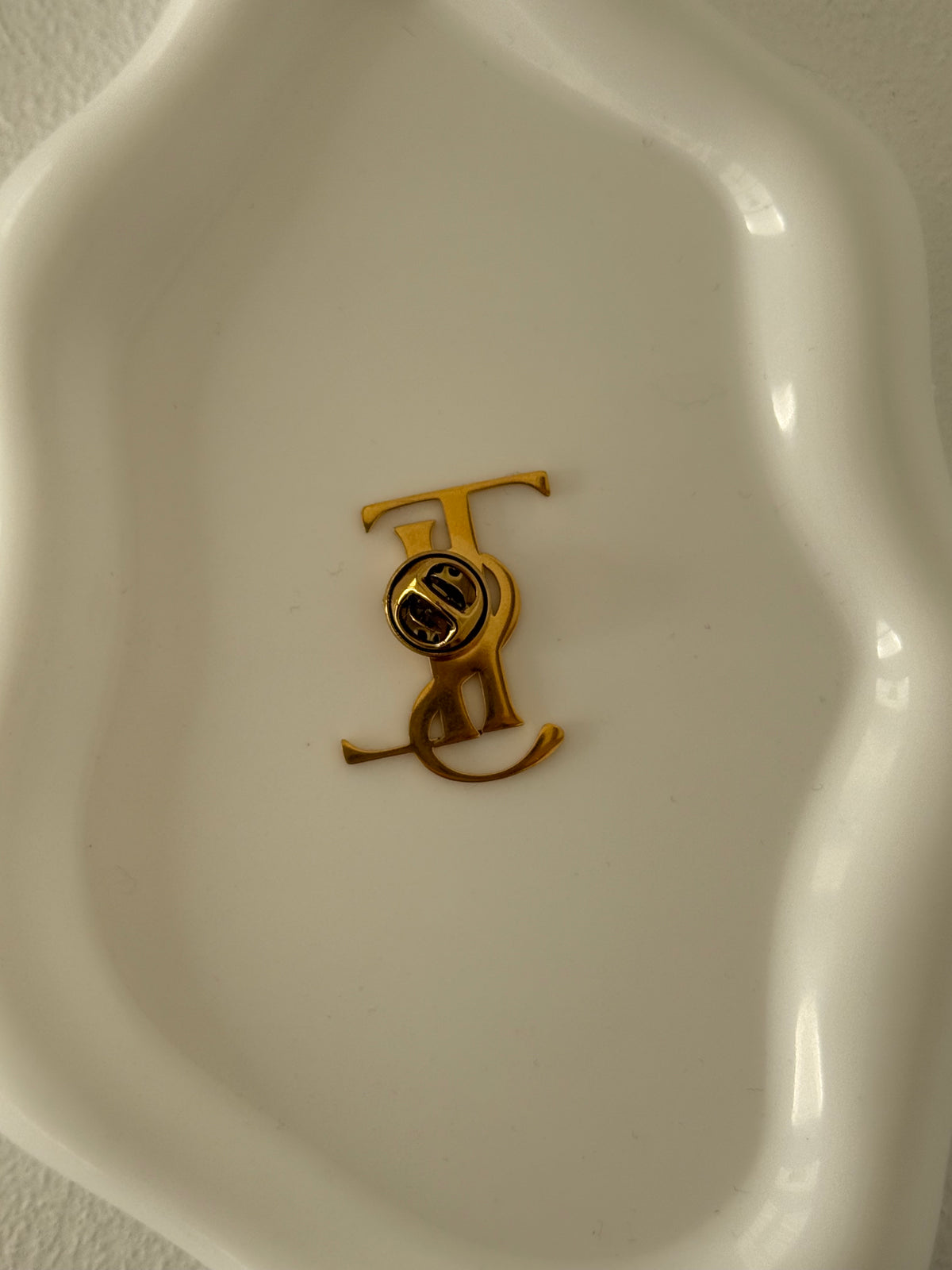 SISTRS LOGO BROOCH